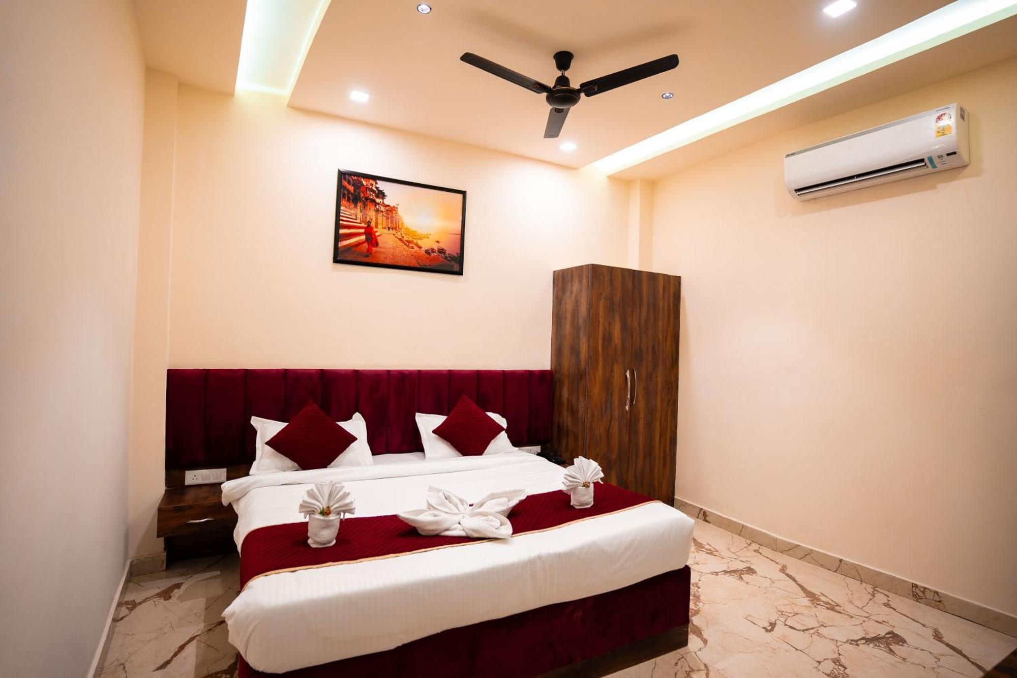 Hotel Jsr Kedar พาราณสี ภายนอก รูปภาพ