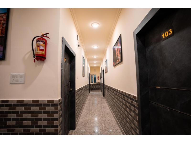 Hotel Jsr Kedar พาราณสี ภายนอก รูปภาพ