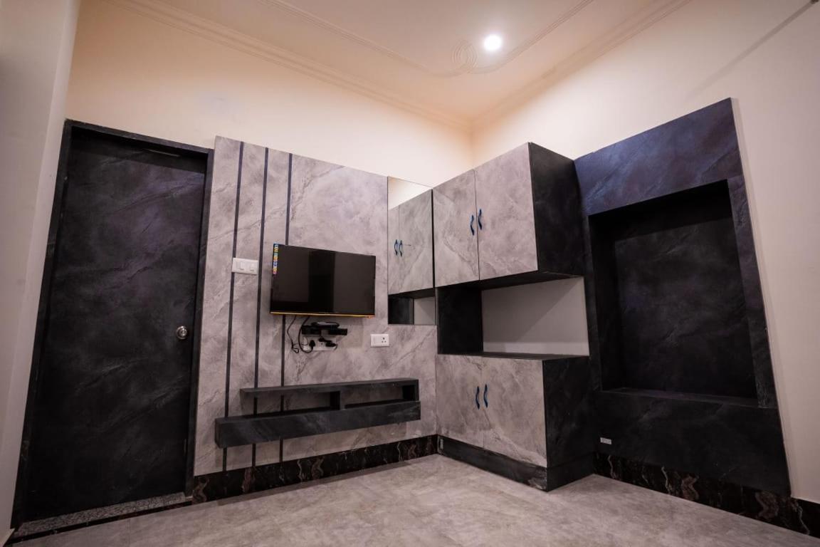 Hotel Jsr Kedar พาราณสี ภายนอก รูปภาพ